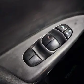 NISSAN SENTRA 20SL CVT