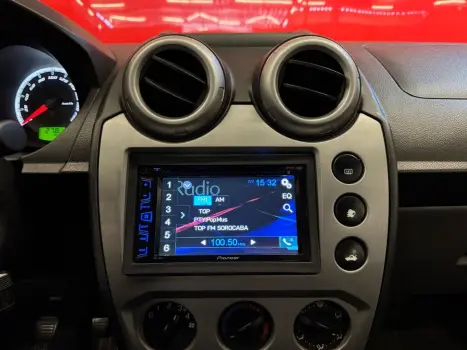 Fiesta 1.6 Mpi Sedan 8V Flex 4P Manual