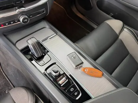 XC60 2.0 T8 HYBRID R-DESIGN AWD GEARTRONIC