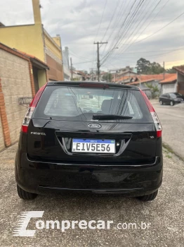 FIESTA 1.6 MPI Class Hatch 8V