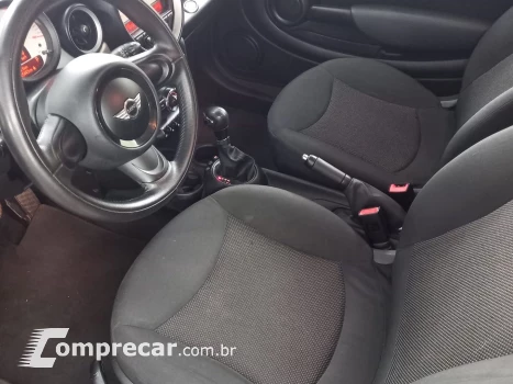 One 1.6 16V Gasolina 2P Automático