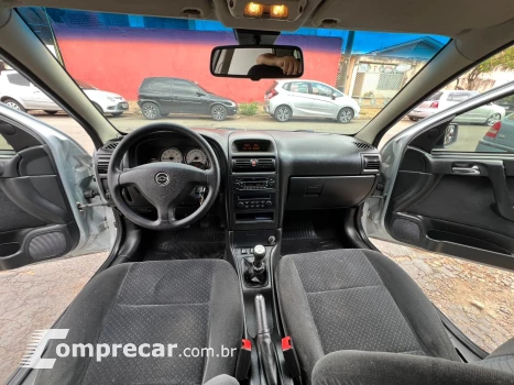 ASTRA 2.0 MPFI Advantage 8V