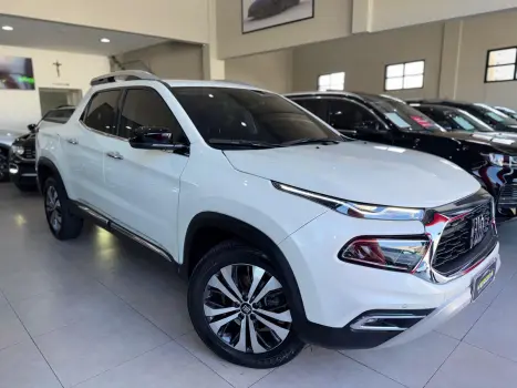 TORO 2.0 16V Turbo Volcano 4WD AT9