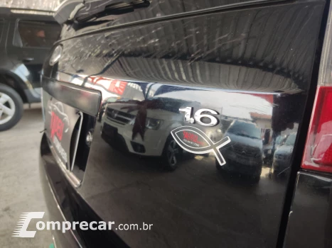 FIESTA 1.6 MPI Class Hatch 8V