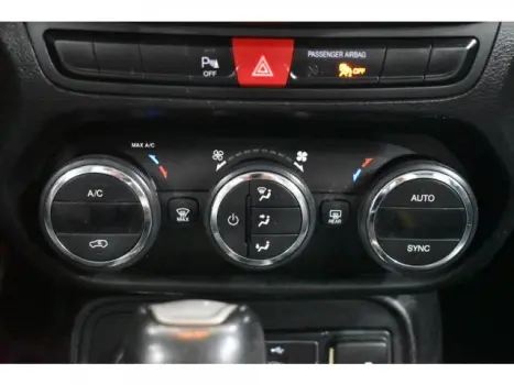 RENEGADE - 2.0 16V TURBO LONGITUDE 4P 4X4 AUTOMÁTICO