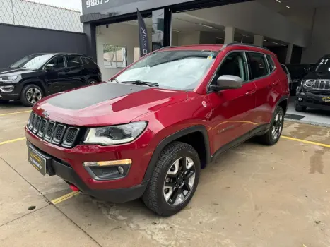 Compass 2.0 16V Diesel Trailhawk 4X4 Automático