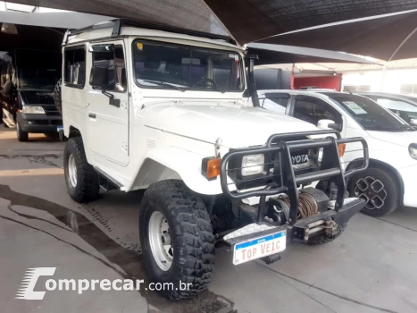 BANDEIRANTE 3.7 Bj50lv 4X4 Teto Rigido