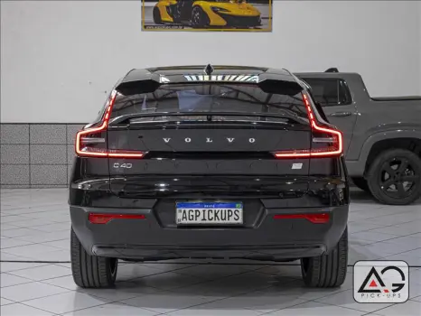 C40 P8 Recharge Pure Electric AWD