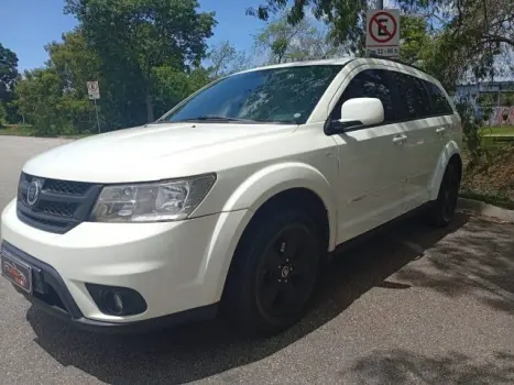 Fiat FREEMONT - 2.4 PRECISION 16V 4P AUTOMÁTICO 4 portas