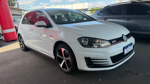 Golf 2.0 4P GTI TURBO AUTOMÁTICO