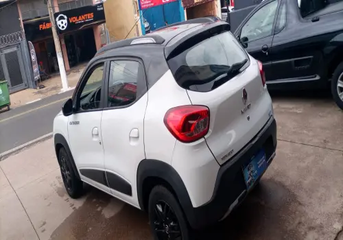 Kwid Outsider 1.0