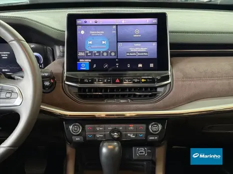 COMMANDER 1.3 T270 TURBO FLEX OVERLAND AT6