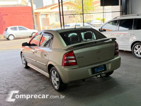 ASTRA 2.0 MPFI Advantage 8V