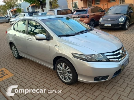 CITY 1.5 LX Sedan 16V