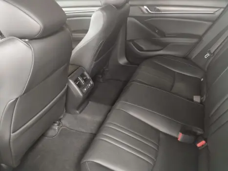 ACCORD 2.0 E:hev Touring E-