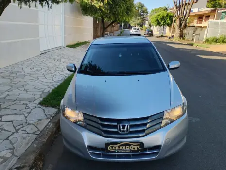 CITY 1.5 LX Sedan 16V