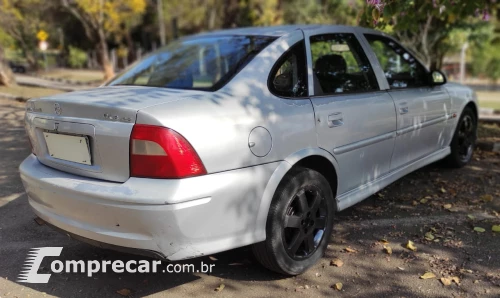 VECTRA 2.2 MPFI GL Milenium 8V