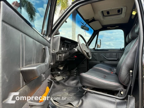 D20 4.0 Custom DE Luxe CS 8V