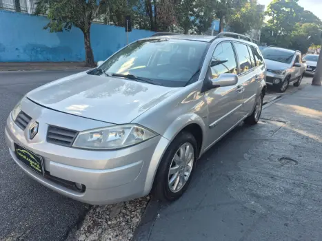 Renault MEGANE GRAN TOUR 1.6 DYNAMIC MANUAL 4 portas