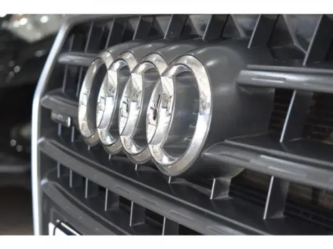 Q3 - 2.0 TFSI AMBITION QUATTRO 4P S TRONIC