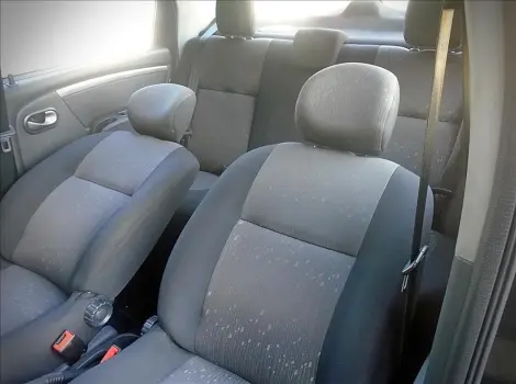 LOGAN 1.6 EXPRESSION 16V FLEX 4P AUTOMÁTICO