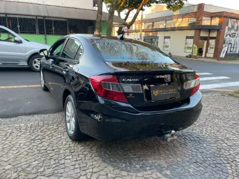 Civic Sedan LXS 1.8/1.8 Flex 16V Aut. 4p