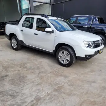 DUSTER OROCH Express 1.6 Flex 16V Mec.