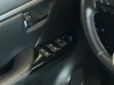 HILUX SW4 2.8 D-4D TURBO DIESEL SRX 7L 4X4 AUTOMÁTICO