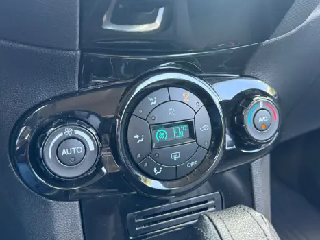 FIESTA 1.6 Titanium Hatch 16V