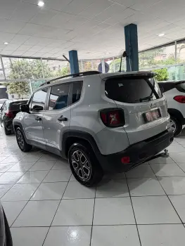 RENEGADE 1.8 16V Sport