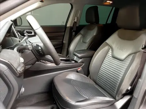 COMMANDER 1.3 T270 Turbo Limited