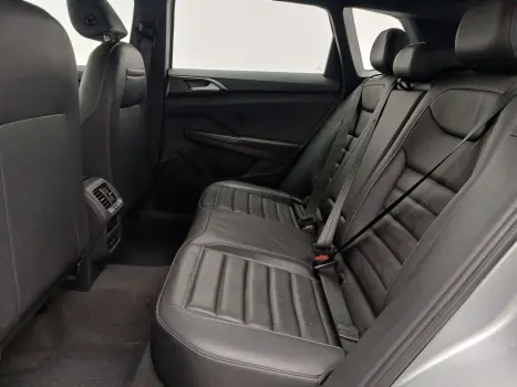 TAOS 1.4 250 TSI TOTAL FLEX HIGHLINE AUTOMÁTICO