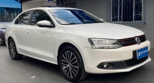 Jetta 2.0 4P TSI HIGHLINE 200 CV AUTOMÁTICO