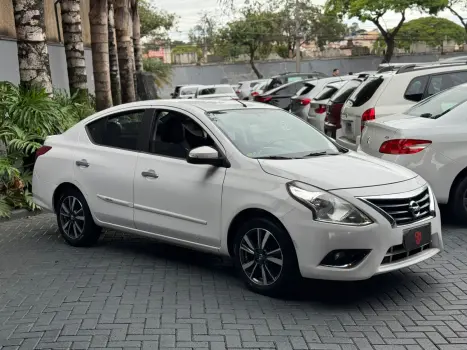 NISSAN VERSA 1.6 16V Unique 4 portas
