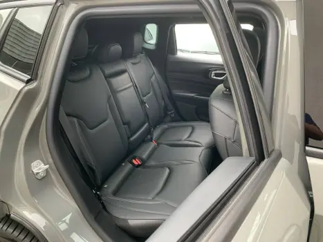 COMPASS S T270 1.3 TB 4x2 Flex Aut.