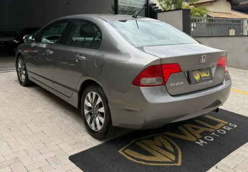 Civic Sed. LXL/LXL SE 1.8 Flex 16V Mec.