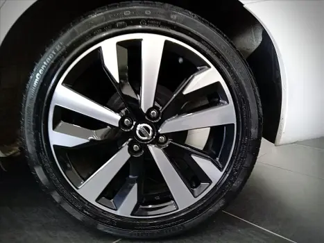 VERSA 1.6 16V FLEX EXCLUSIVE XTRONIC