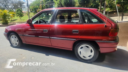 ASTRA 2.0 MPFI GLS 8V