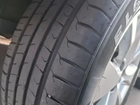 Sandero 1.6 STEPWAY 16V FLEX 4P AUTOMÁTICO