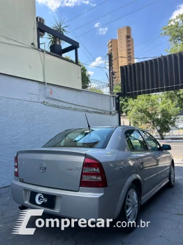 ASTRA 2.0 MPFI Elegance Sedan 8V