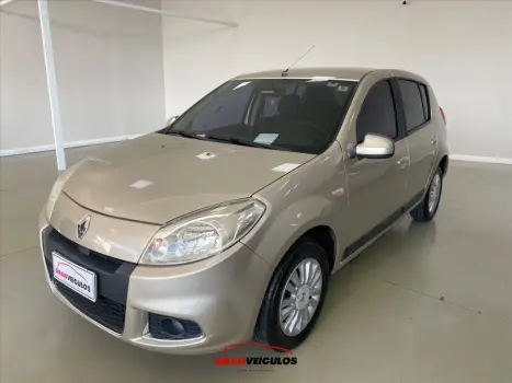 SANDERO 1.6 PRIVILÉGE 16V FLEX 4P AUTOMÁTICO