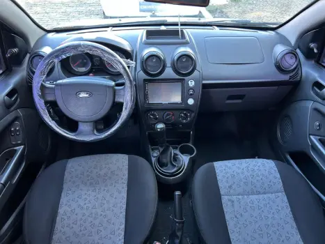 Fiesta Sedan 1.0 8V Flex 4p