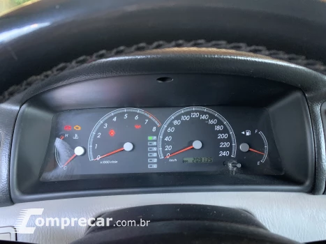 Corolla Fielder SW 1.8 XEi Automatico