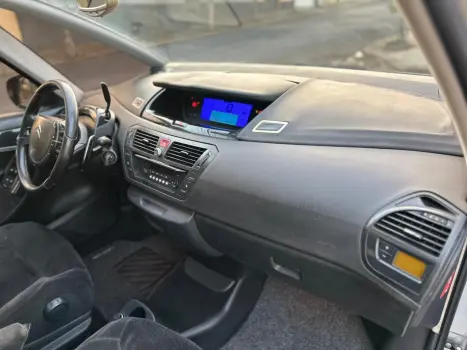 GRAND C4 2.0 I Picasso Exclusive 16V