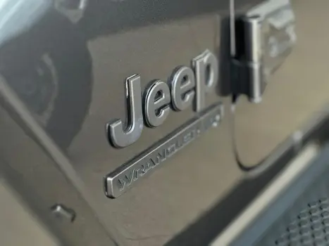 WRANGLER 2.0 TURBO GASOLINA UNLIMITED OVERLAND 4P 4X4 AT8