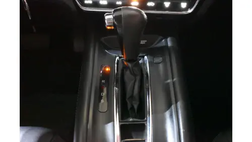 HR-V - 1.8 16V TOURING 4P AUTOMÁTICO