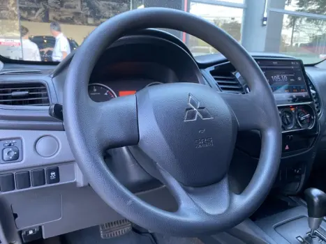 L200 TRITON 2.4 16V Turbo Sport Outdoor GLS CD 4X4