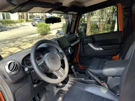 WRANGLER 3.8 Unlimited Sahara 4X4 V6 12V