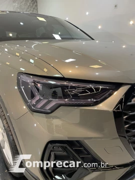 Q3 2.0 40 TFSI Sportback Performance Black Quattro