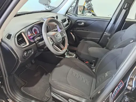 Renegade Sport T270 1.3 TB 4x2 Flex Aut.